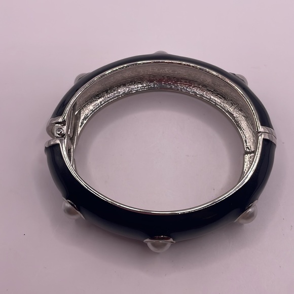 Cookie Lee Black Faux Pearl Large Cuff Bangle Statement Bracelet - Picture 4 of 4